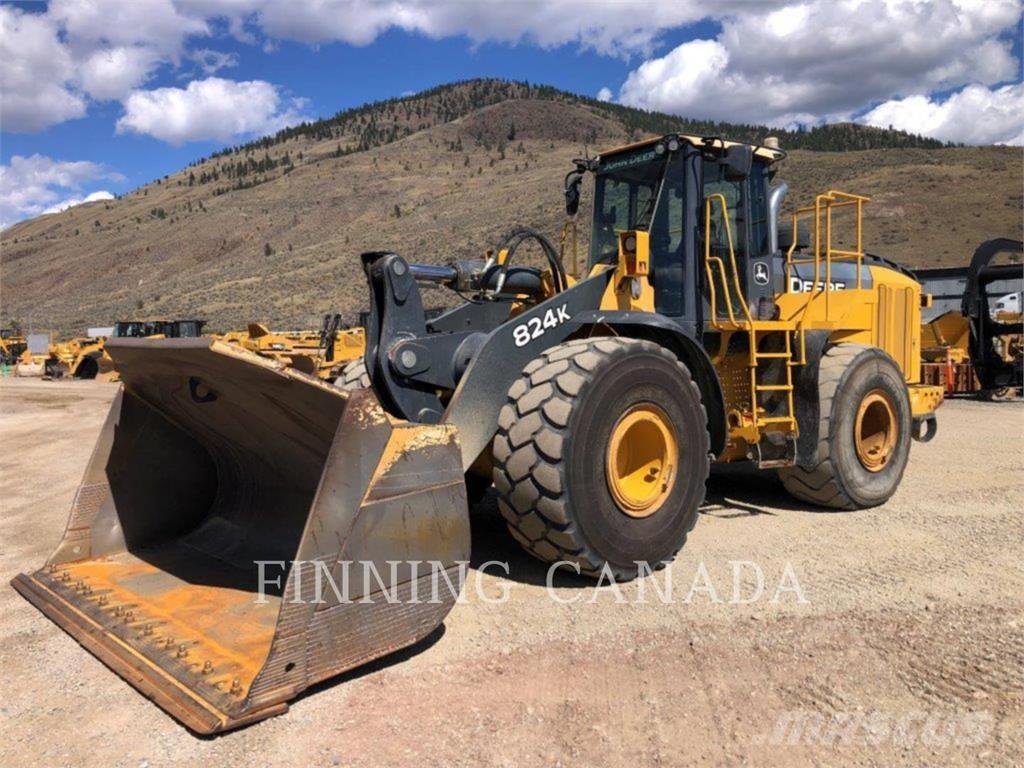 John Deere 824K Chargeuse sur pneus