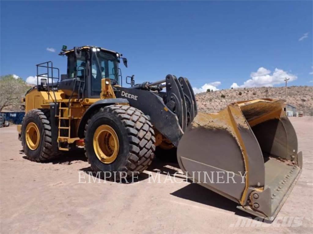John Deere 844P Chargeuse sur pneus