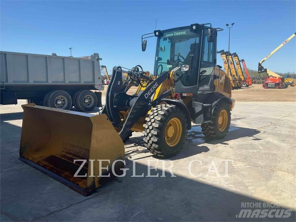 John Deere & CO. 244L Chargeuse sur pneus