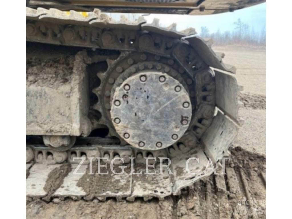 John Deere & CO. 250GLC Pelle sur chenilles