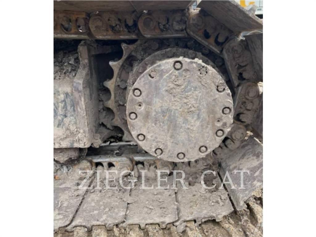 John Deere & CO. 250GLC Pelle sur chenilles