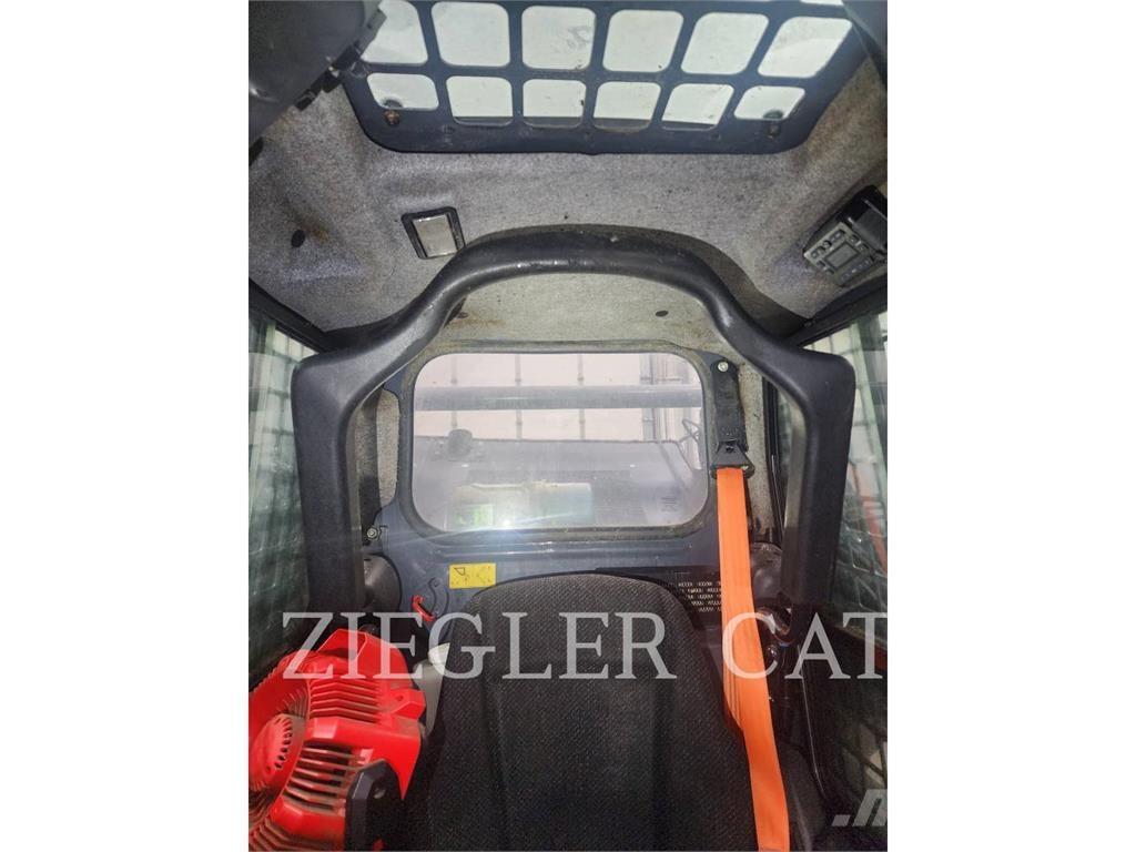 John Deere & CO. 318G Chargeuse compacte