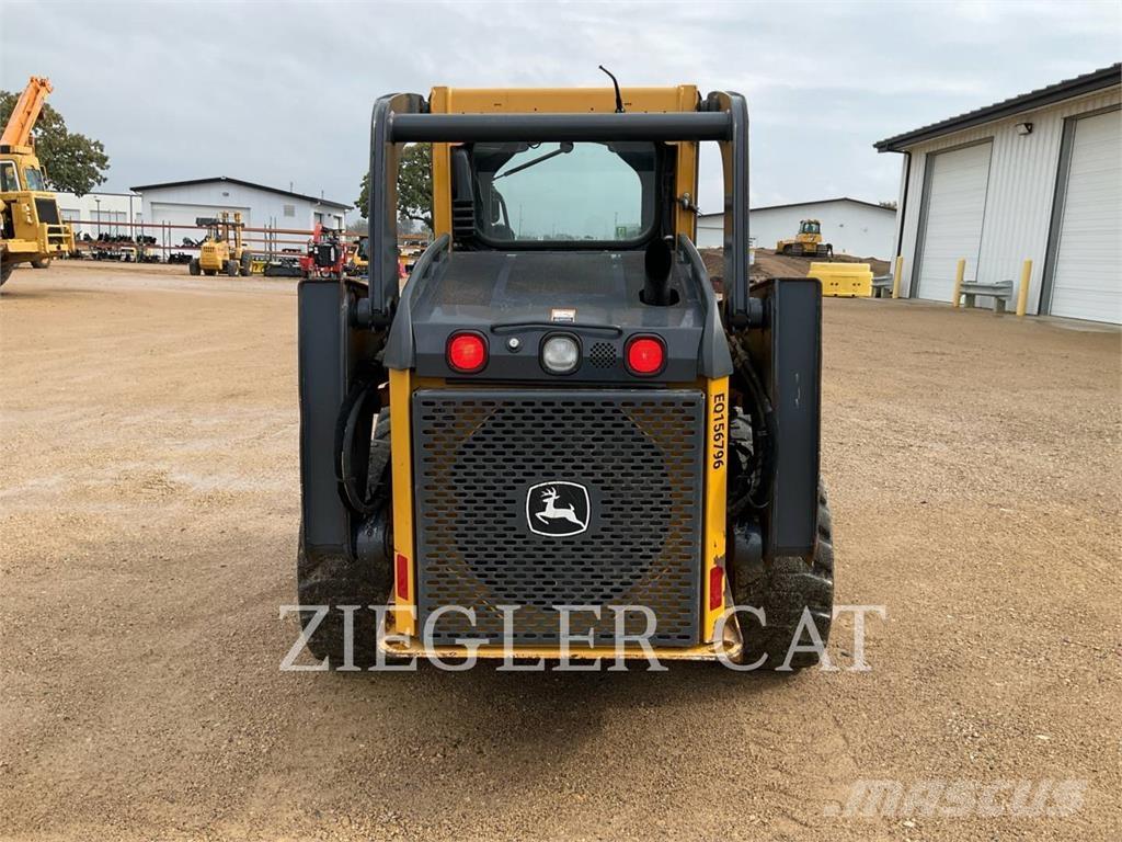 John Deere & CO. 320D Chargeuse compacte