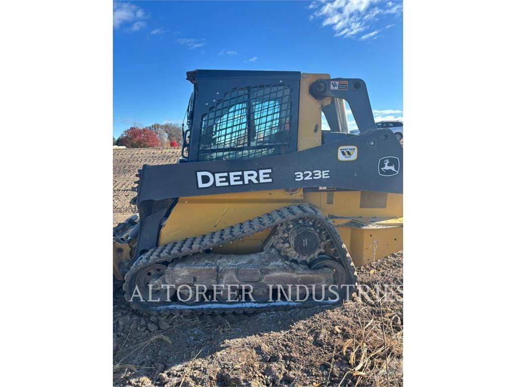 John Deere & CO. 323E Chargeuse compacte