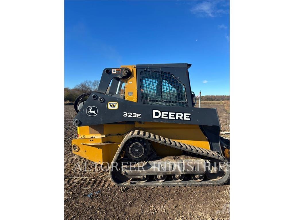 John Deere & CO. 323E Chargeuse compacte