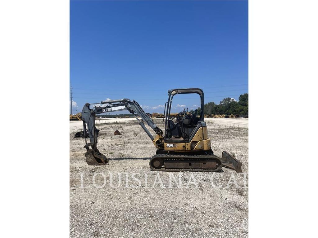 John Deere & CO. 35D Mini pelle < 7t