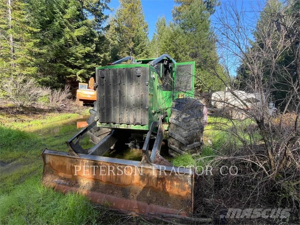 John Deere & CO. 648L Débusqueur