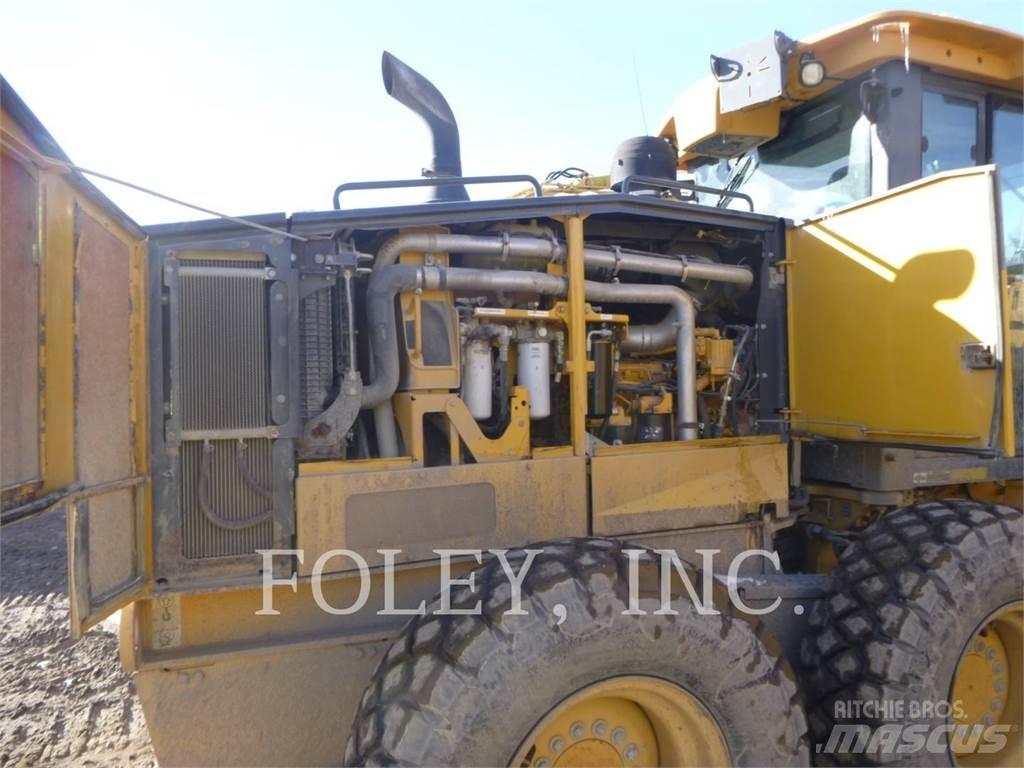 John Deere & CO. 672G Niveleuse
