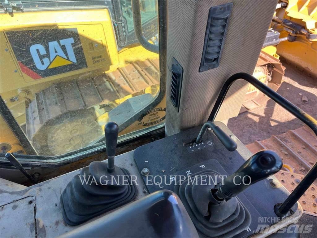 John Deere & CO. 750C LT Bouteurs sur chenilles