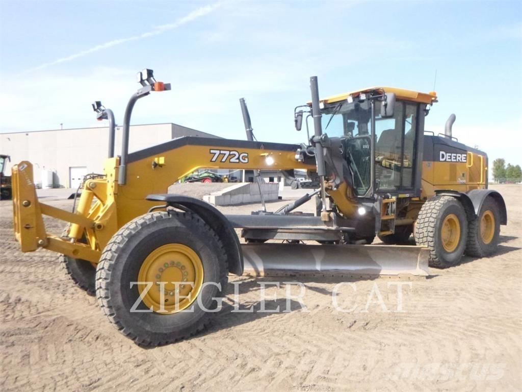 John Deere & CO. 772 G Niveleuse