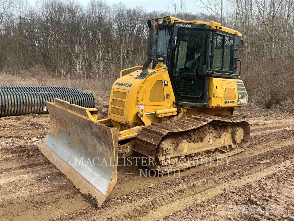 Komatsu D39EX-24 Bouteurs sur chenilles