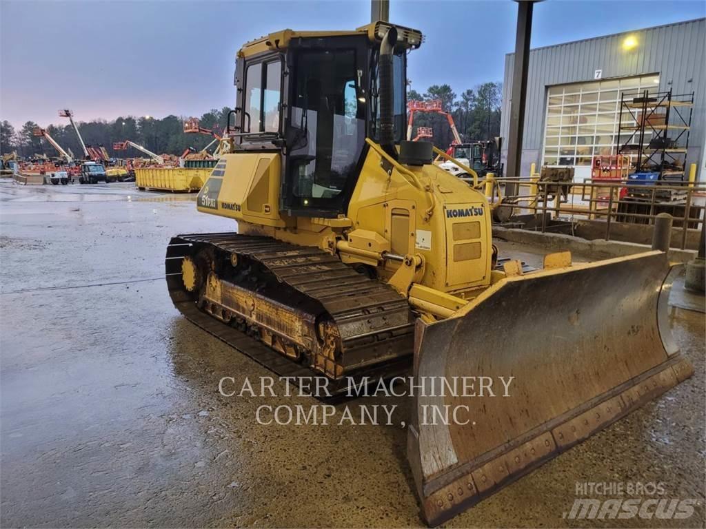 Komatsu D51 PXI Bouteurs sur chenilles
