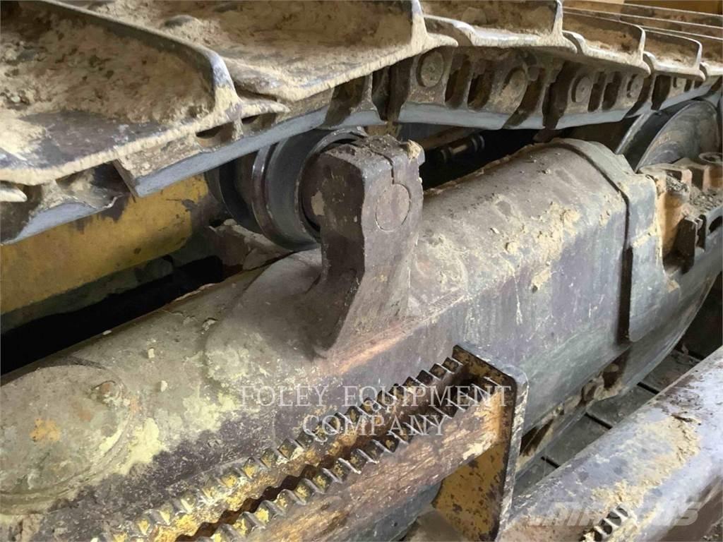 Komatsu D65EX17 Bouteurs sur chenilles