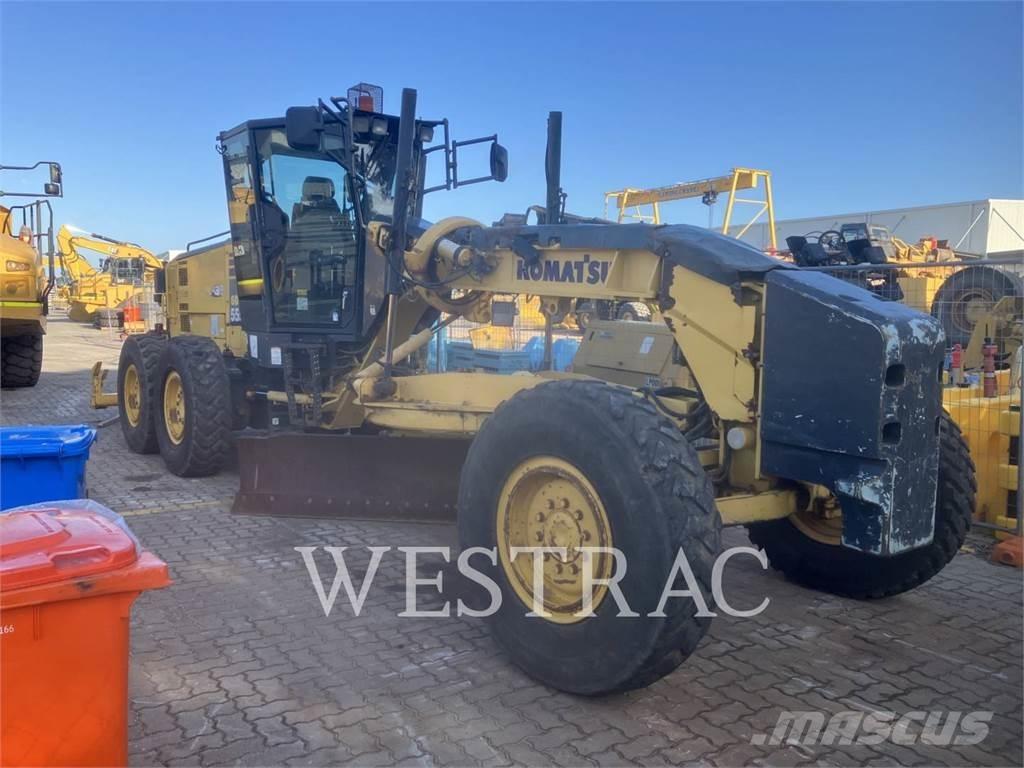 Komatsu GD555-5 Niveleuse