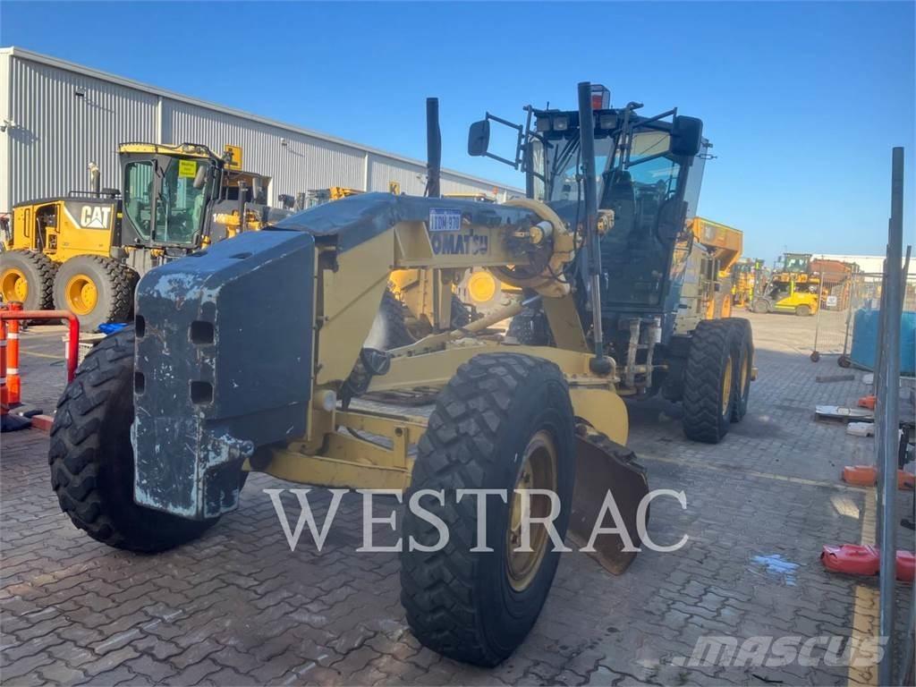 Komatsu GD555-5 Niveleuse