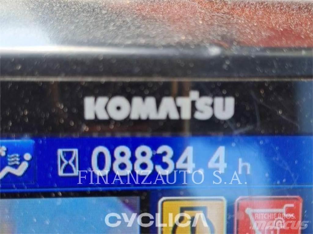 Komatsu PC210 Pelle sur chenilles