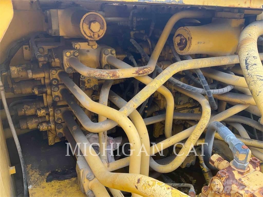 Komatsu PC750LC-6K Pelle sur chenilles