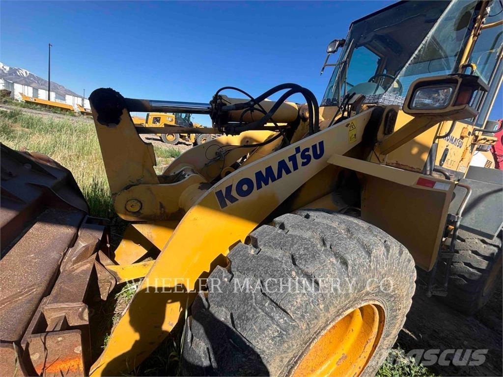 Komatsu WA250-5L Chargeuse sur pneus