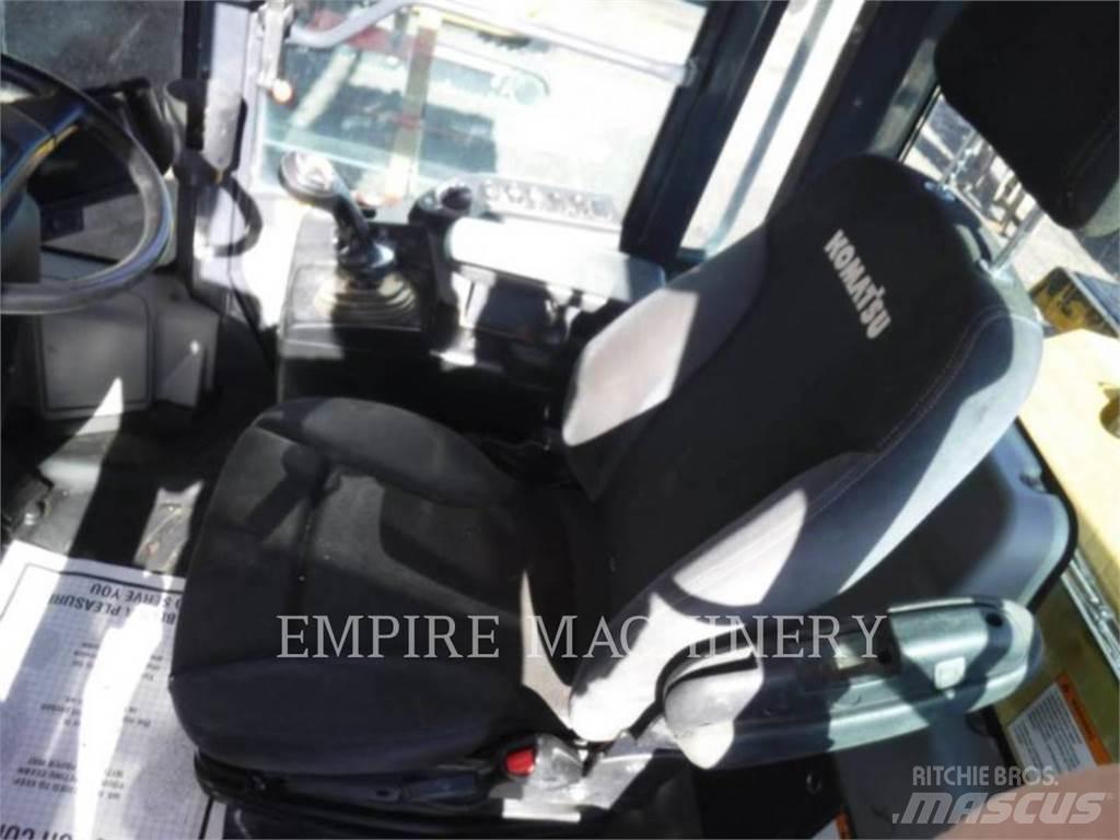 Komatsu WA320-8 Chargeuse sur pneus
