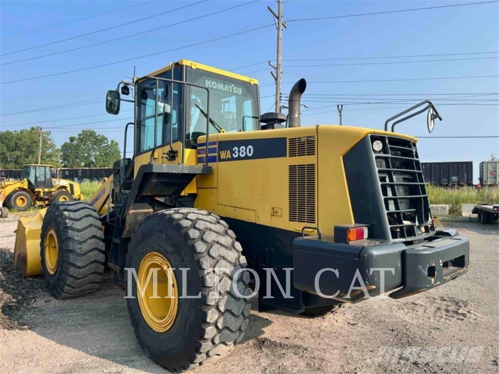Komatsu WA380 Chargeuse sur pneus