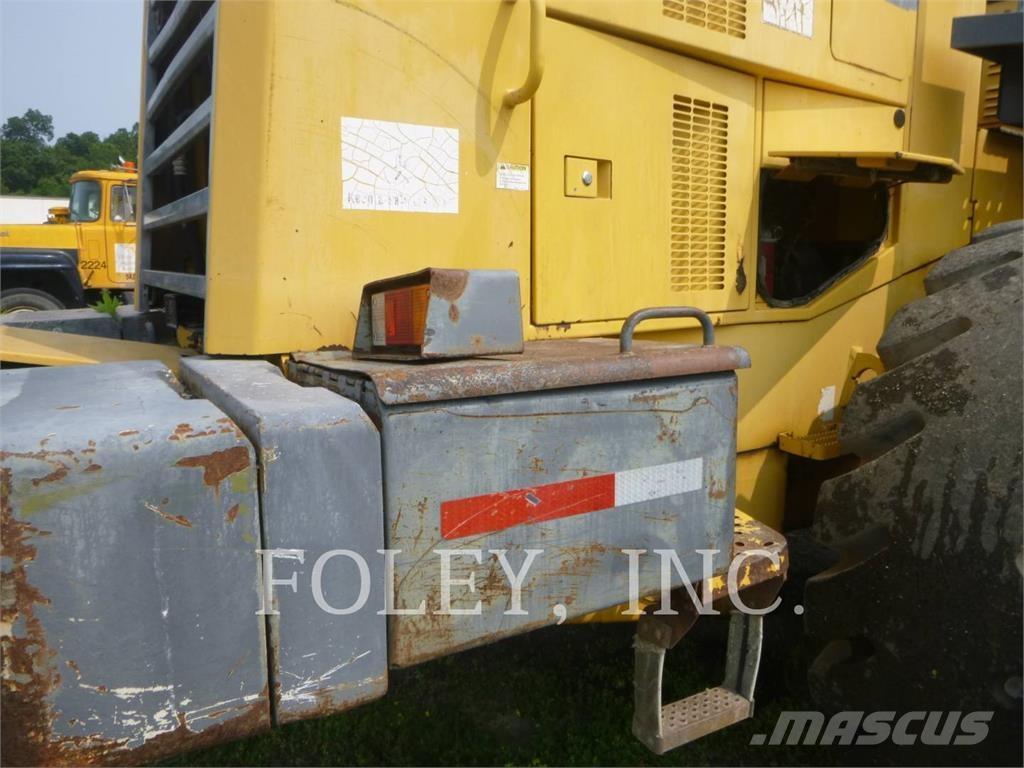 Komatsu WA500-3 Chargeuse sur pneus