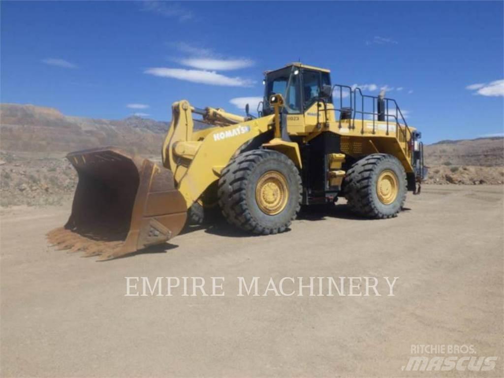Komatsu WA600-6 Chargeuse sur pneus