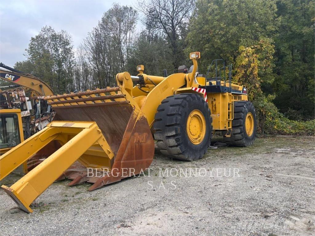 Komatsu WA700 Chargeuse sur pneus