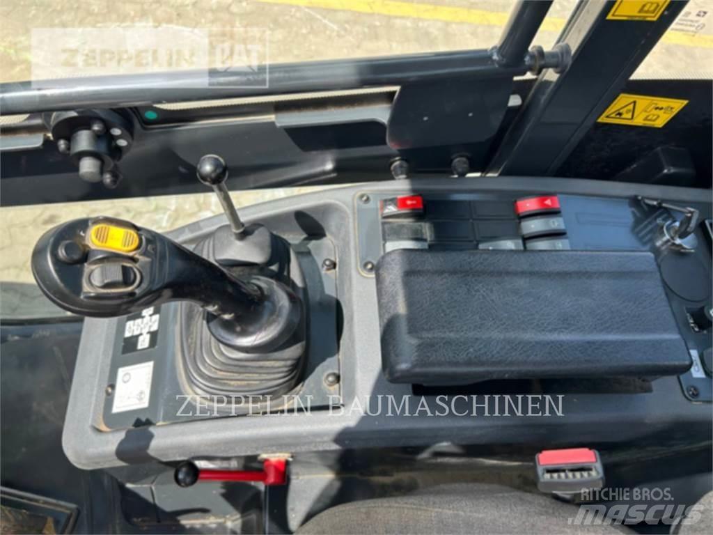 Komatsu WA80M-8EO Chargeuse sur pneus