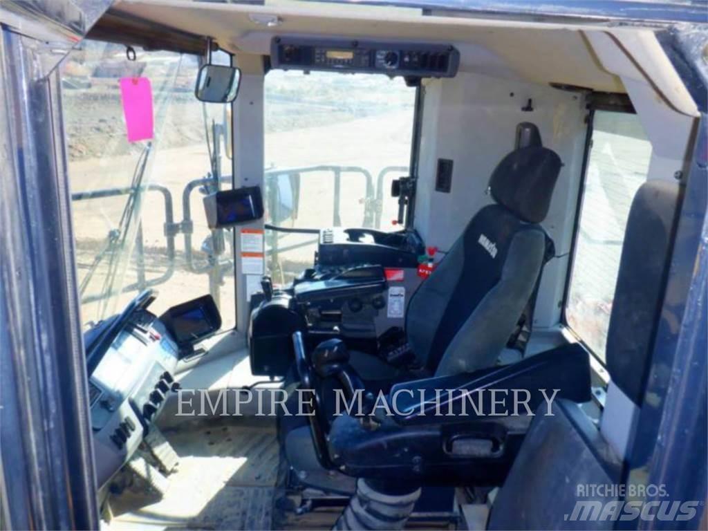 Komatsu WA900-8 Chargeuse sur pneus