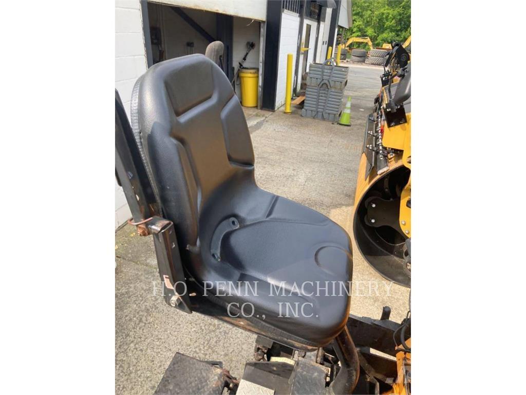 LeeBoy 8515 Finisseur