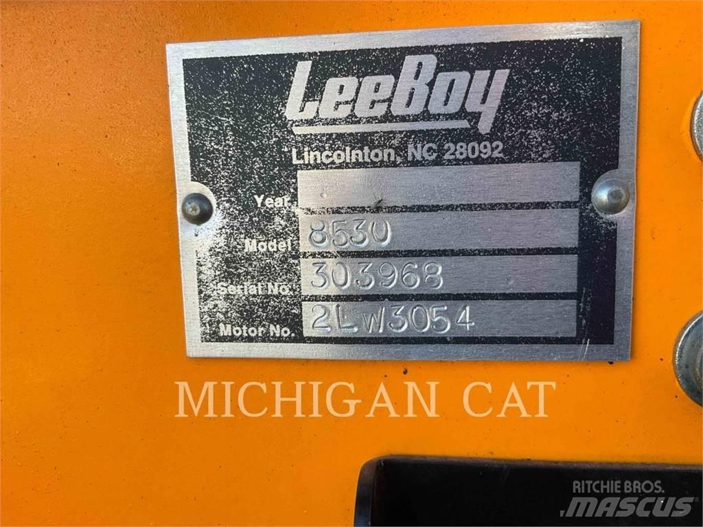 LeeBoy 8530 Finisseur