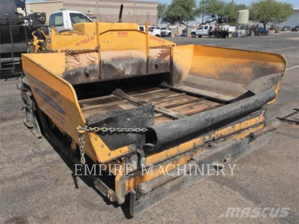 LeeBoy L8500T Finisseur
