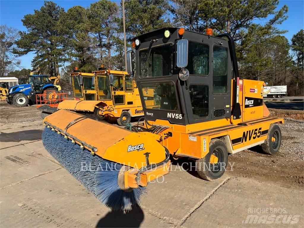 LeeBoy NV55 BROOM Balayeuse / Autolaveuse