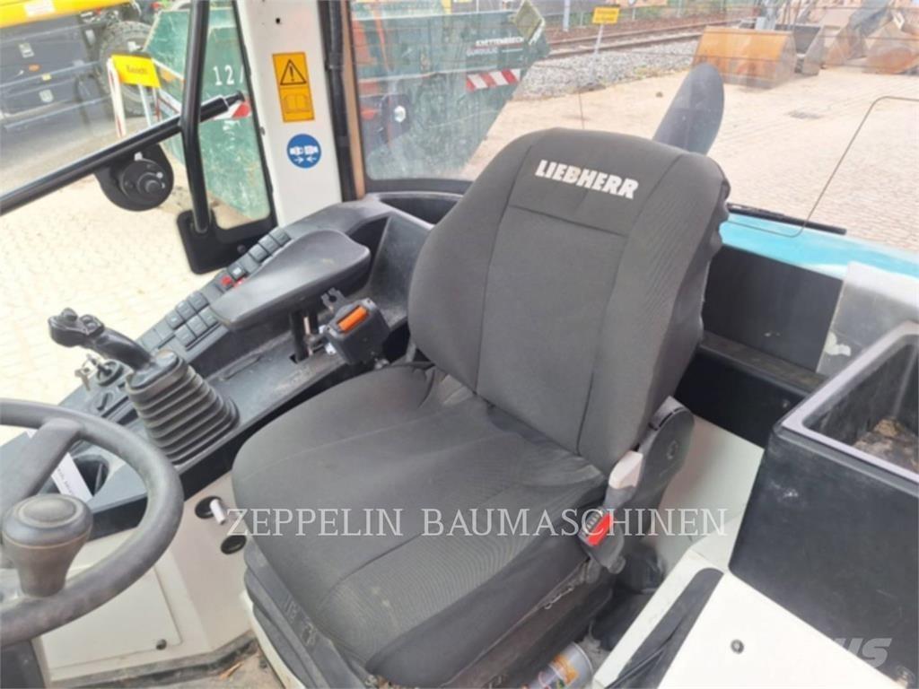 Liebherr L506 Chargeuse sur pneus