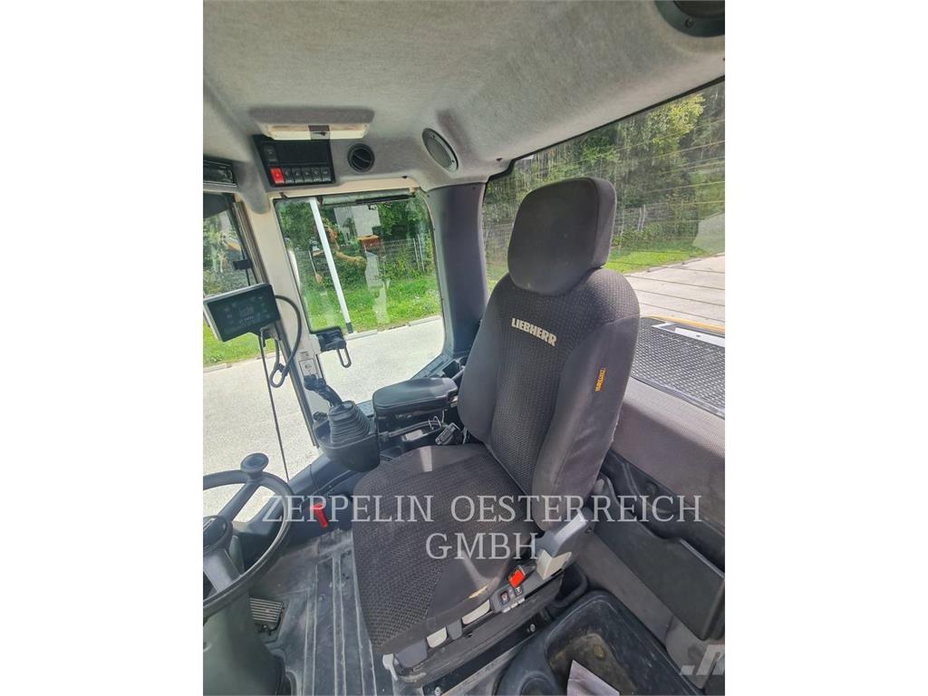 Liebherr L526 Chargeuse sur pneus