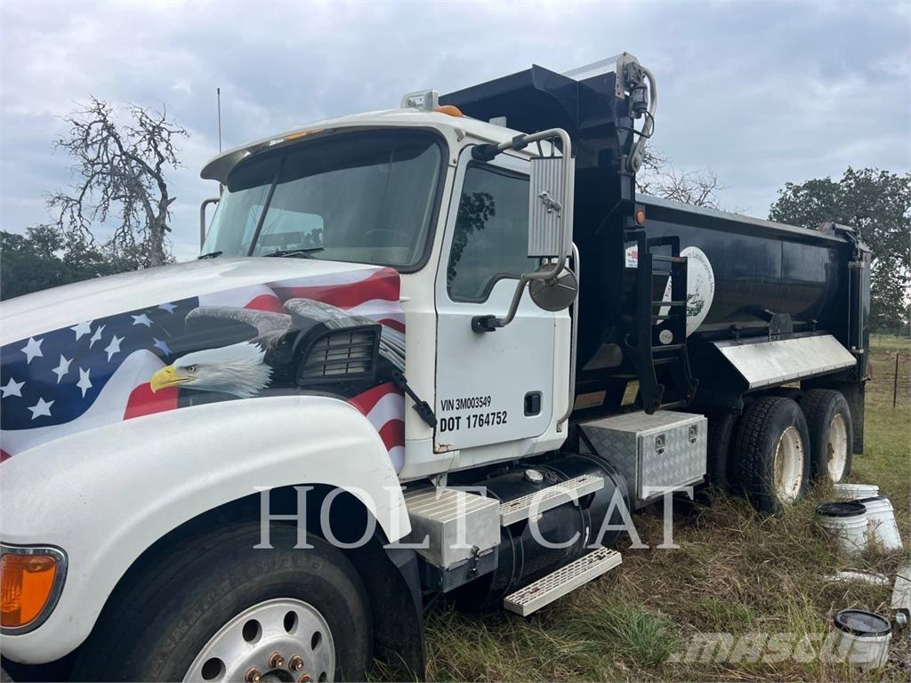 Mack GRANITE CV713 Autre camion