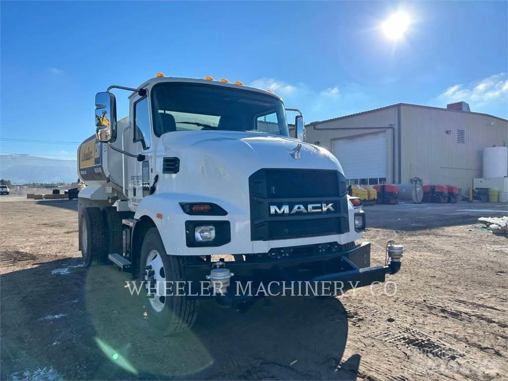 Mack WT2000 A Motrici cisterna