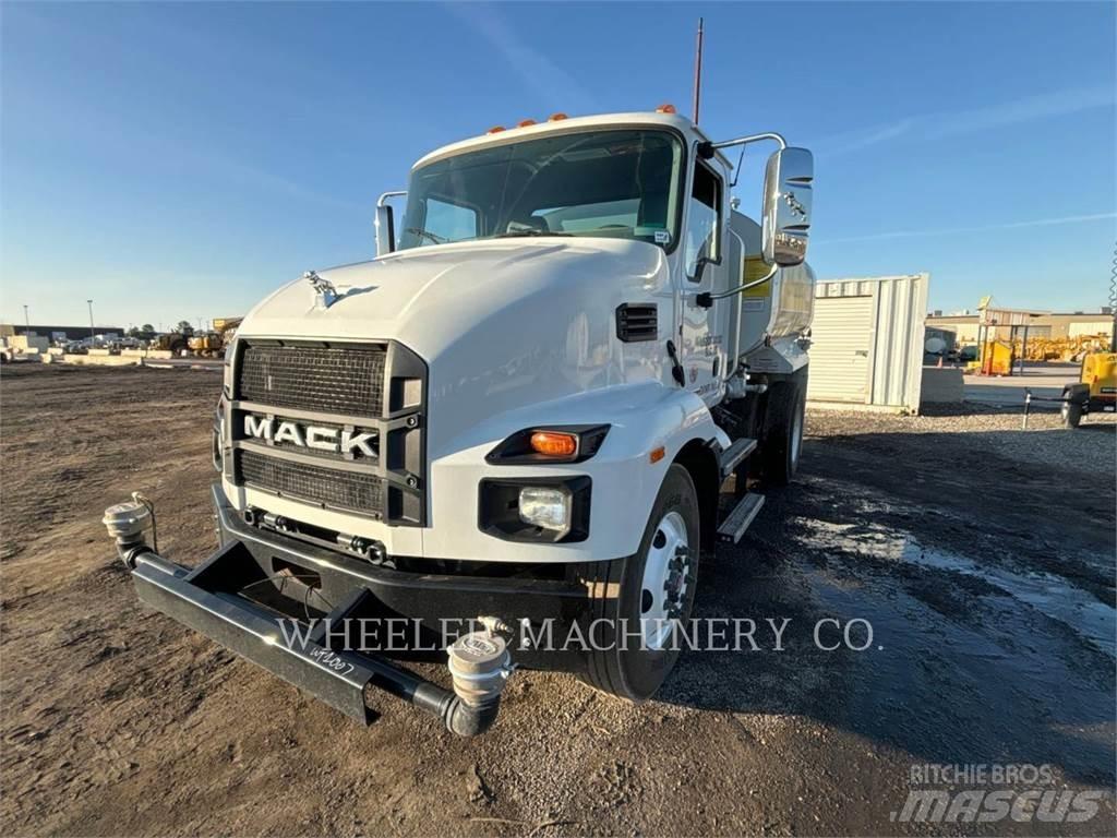 Mack WT2000 A Motrici cisterna