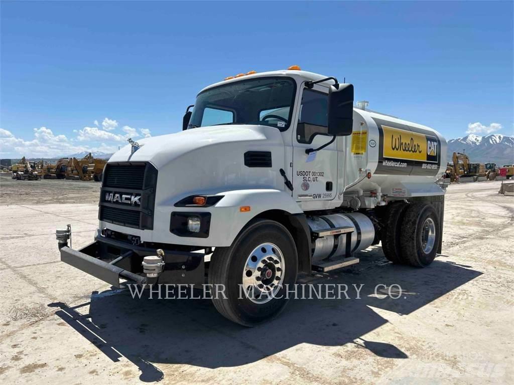 Mack WT2000 A Motrici cisterna