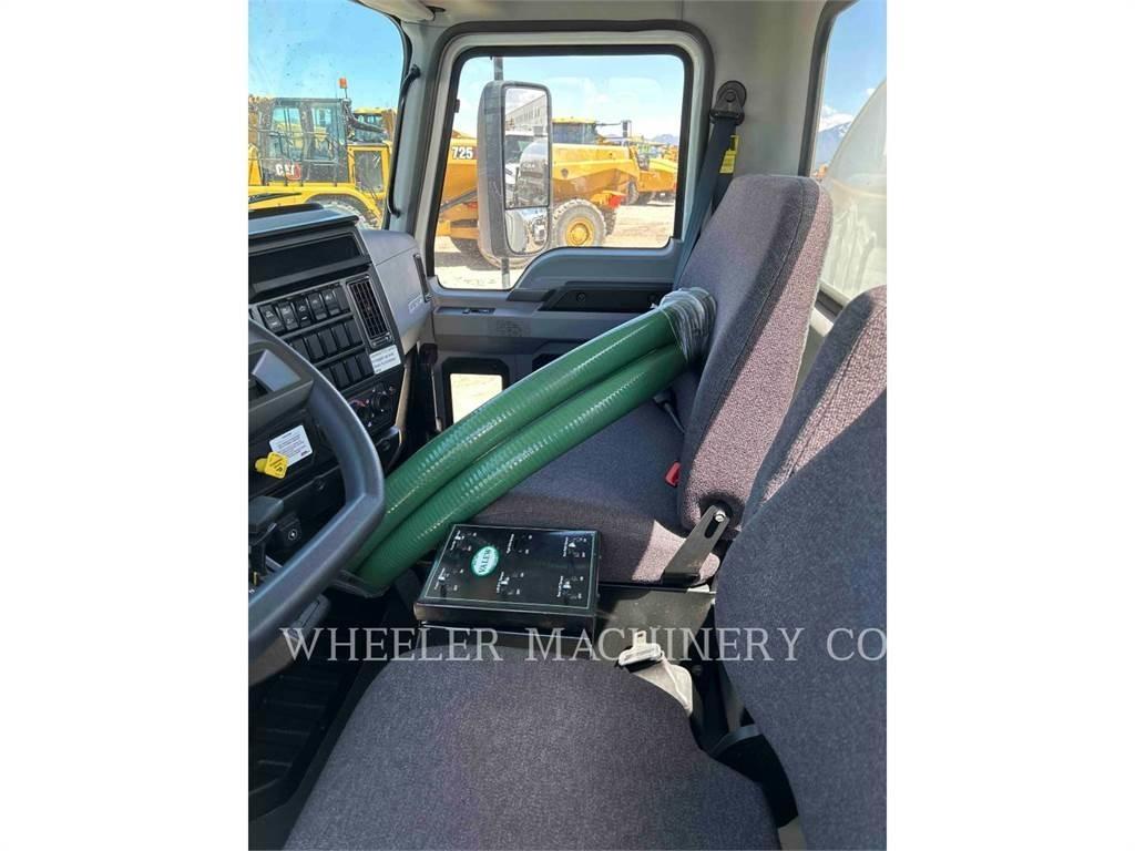 Mack WT2000 A Motrici cisterna