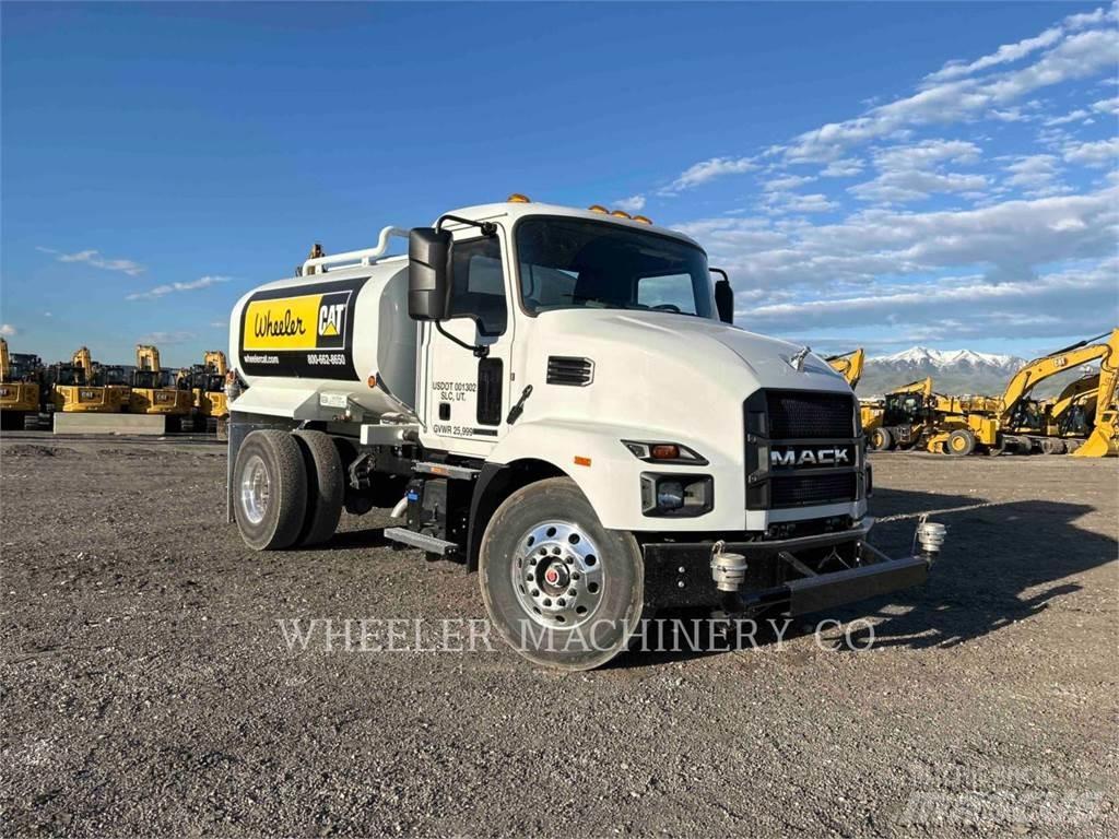 Mack WT2000 A Motrici cisterna