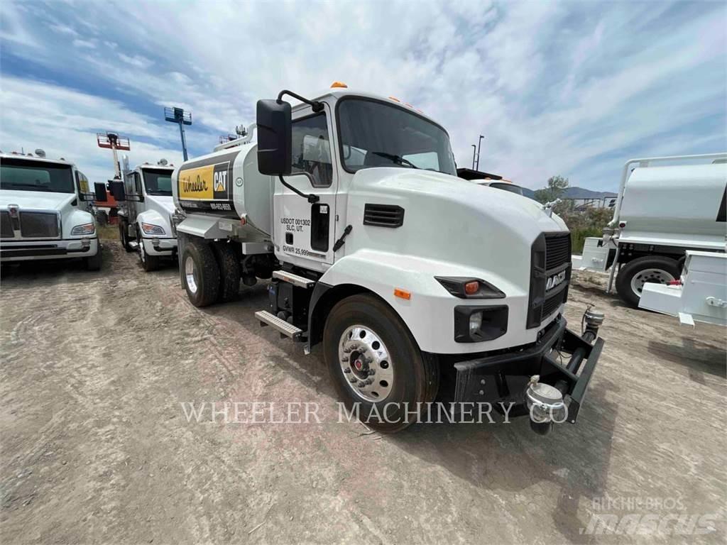 Mack WT2000 A Motrici cisterna