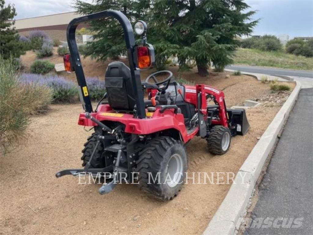 Massey Ferguson GC1725M Tracteur