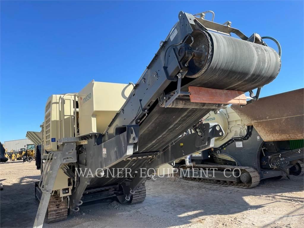 Metso LT300HP Concasseur mobile