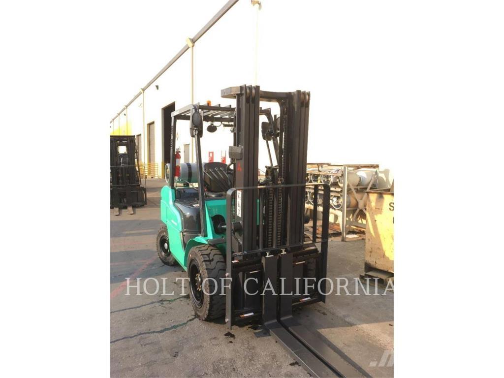 Mitsubishi FG30N5-LE Autres Chariots élévateurs