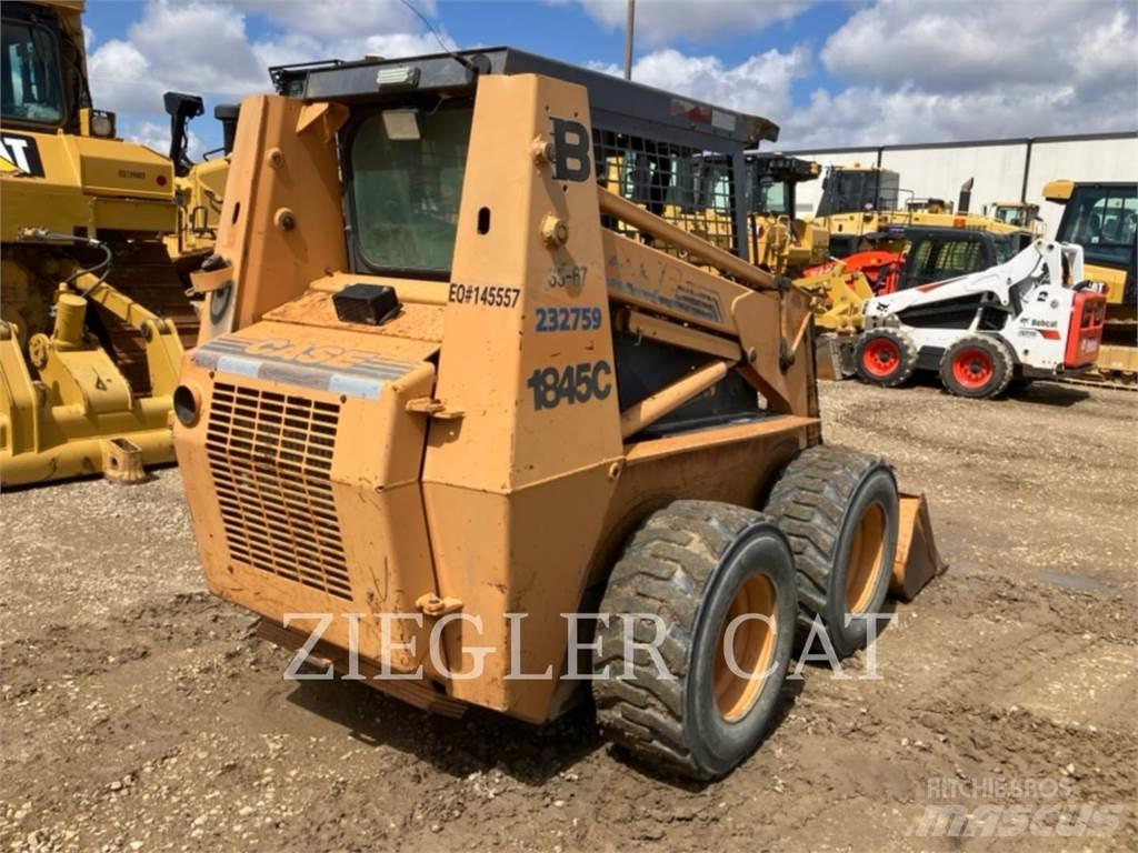 New Holland 1845 Chargeuse compacte