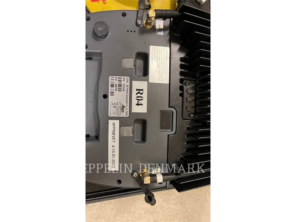 New Holland F106,7A Niveleuse