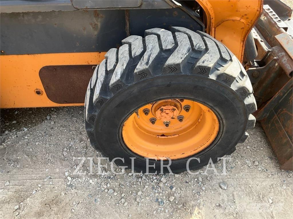 New Holland SV250 Chargeuse compacte