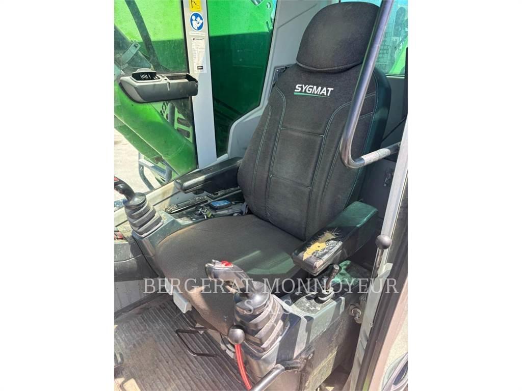 Sennebogen 821 Pelle sur pneus