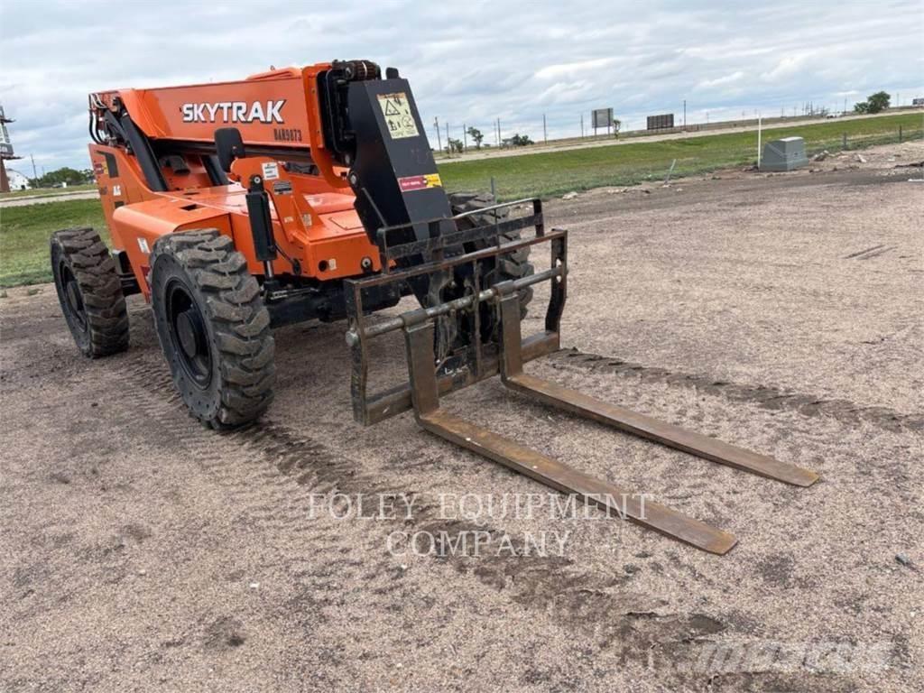 SkyTrak 8042O Chariot télescopique